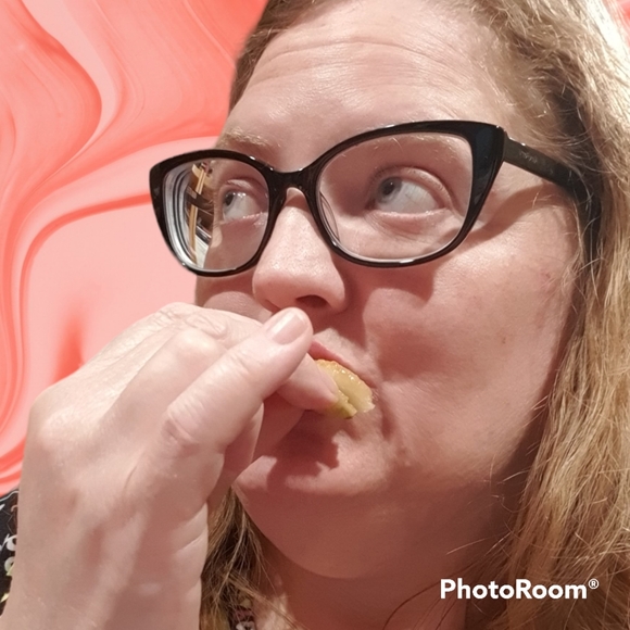 Meet your Posher, Amanda - Picture 11 of 14